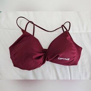 NWOT DFYNE Winter Berry Small Vision Twist Front Sports Bra